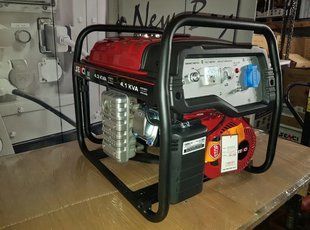 Бензиновий генератор SENCI SC7000E, 3.0 кВт, електростартер