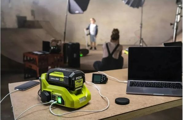 Инвертор напряжения аккумуляторный 18В ONE+, 300Вт, Ryobi. RY36BI300A-0 (5133004893)