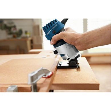 Фрезер Bosch GKF 600 + набор принадлежностей
