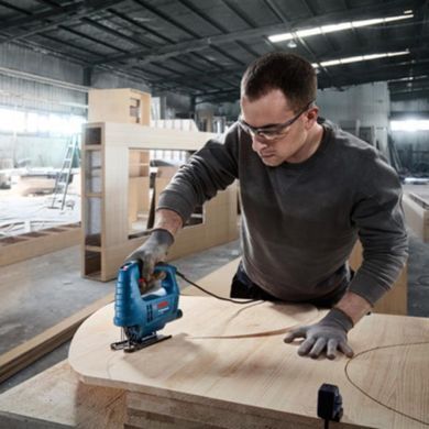 Електролобзик Bosch GST 680 Professional, 500 Вт, хід 20 мм, пропил 68 мм