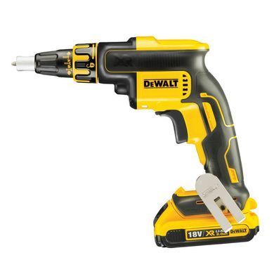 Акумуляторний ударний гайковерт Dewalt DCF620D2K