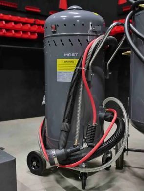 Пескоструйное устройство с пылесосом MAST MSB28 70 л, 1200 Вт, 0.85 МПа, 1.2-1.5 м&sup3;/мин