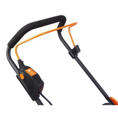 Аккумуляторная газонокосилка BLACK+DECKER BCMW3336L1